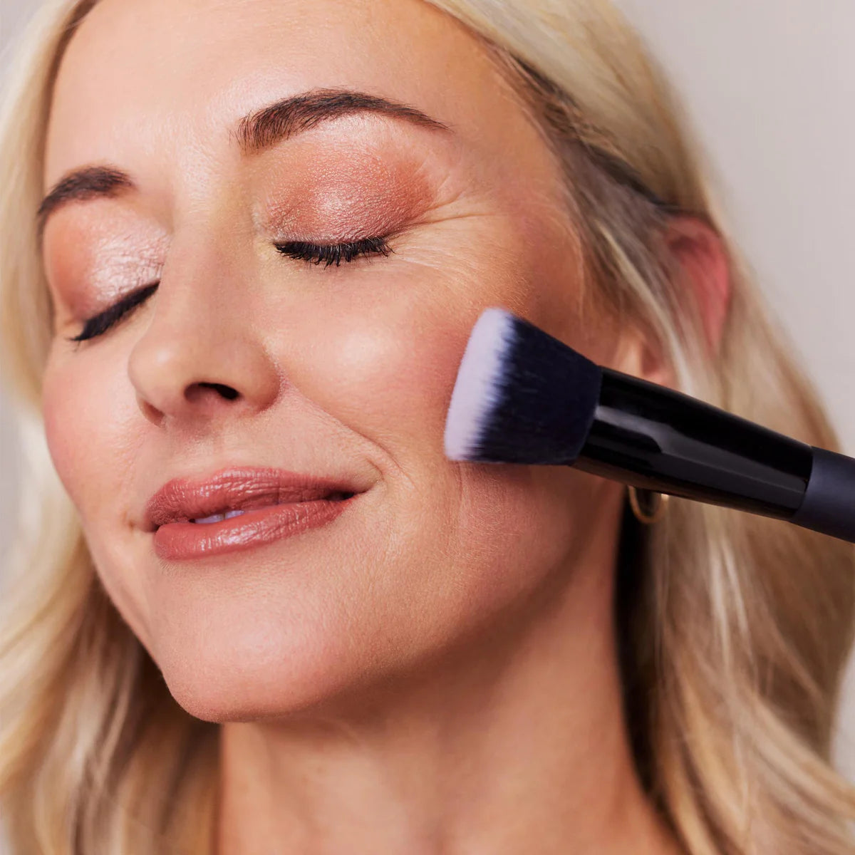 Foundation Brush FN4
